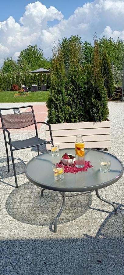 Ostoja Czersk Zamek Gora Kalwaria Apartment Екстериор снимка